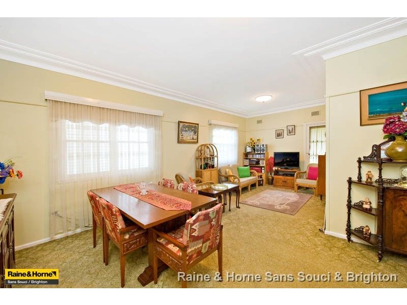 2 Johnston Avenue, Kogarah Bay NSW 2217