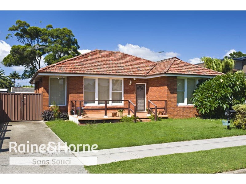 17 Griffiths Street, Sans Souci NSW 2219