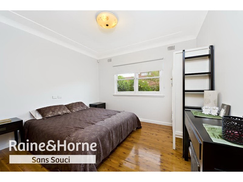 15 Dickin Avenue, Sandringham NSW 2219