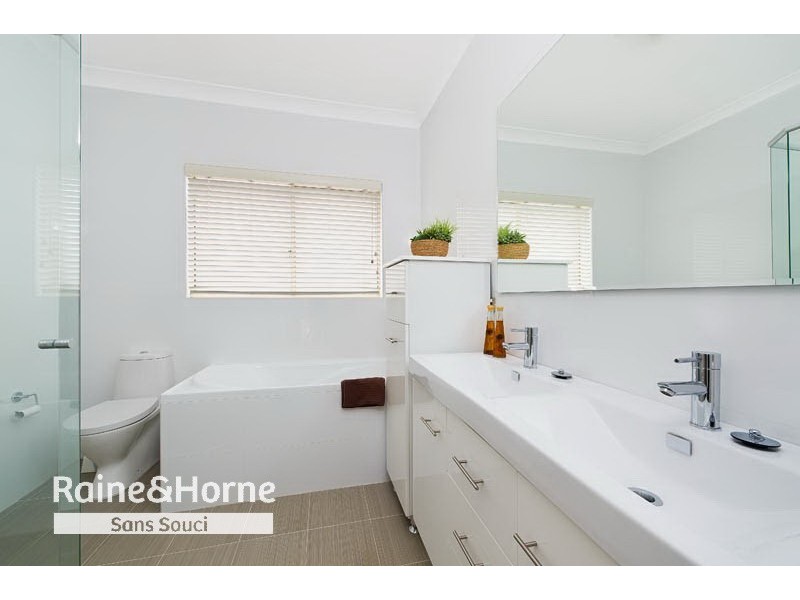 220 Chuter Avenue, Sans Souci NSW 2219