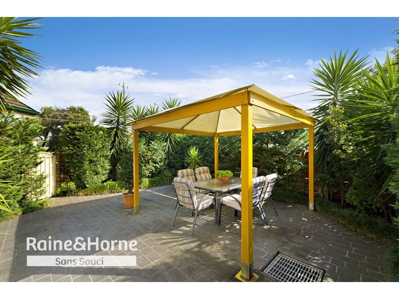 220 Chuter Avenue, Sans Souci NSW 2219