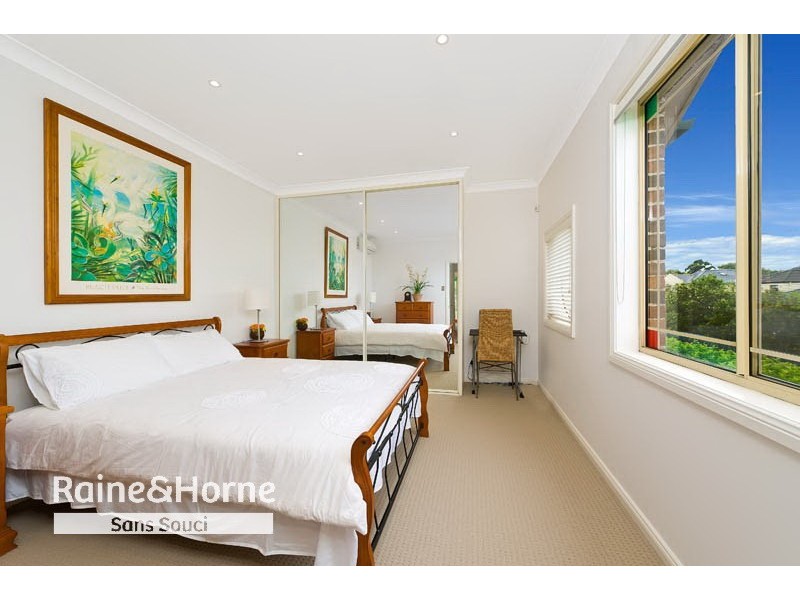 220 Chuter Avenue, Sans Souci NSW 2219