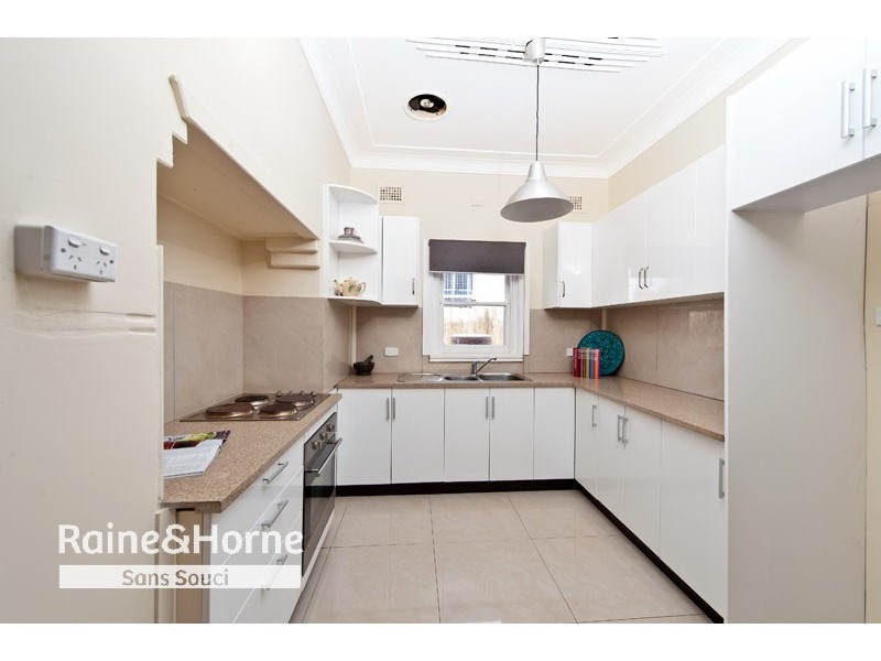 30 Minton Avenue, Dolls Point NSW 2219