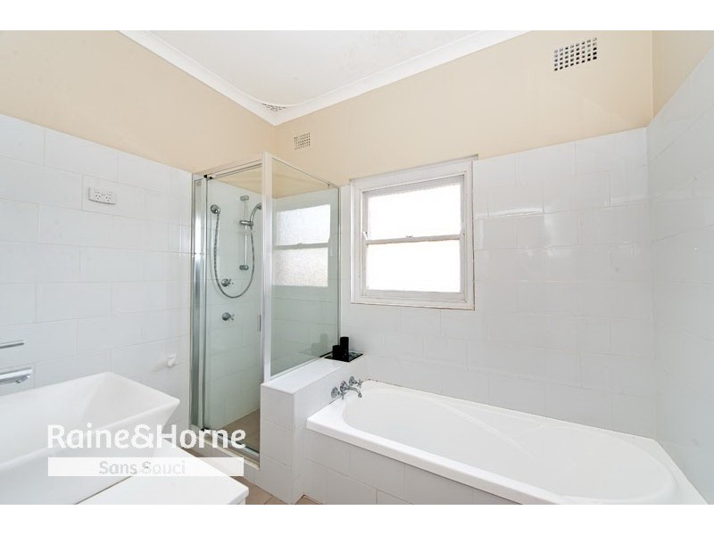 30 Minton Avenue, Dolls Point NSW 2219