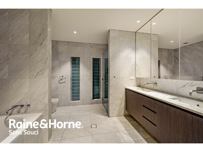 6 Tuffy Avenue, Sans Souci NSW 2219