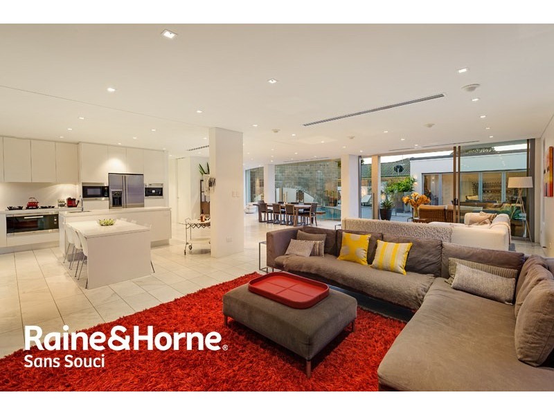 6 Tuffy Avenue, Sans Souci NSW 2219