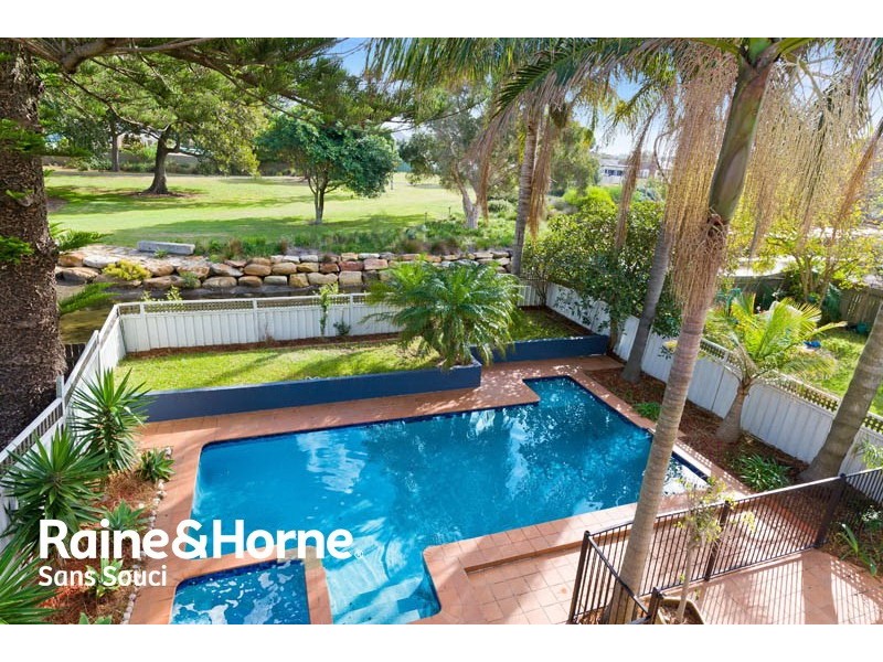 2 Waldron Street, Sandringham NSW 2219