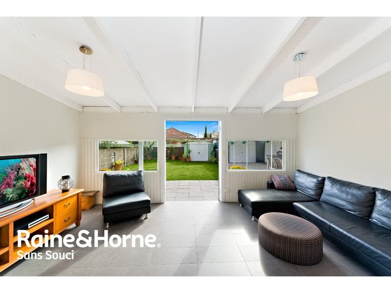 35 Sanoni Avenue, Sandringham NSW 2219