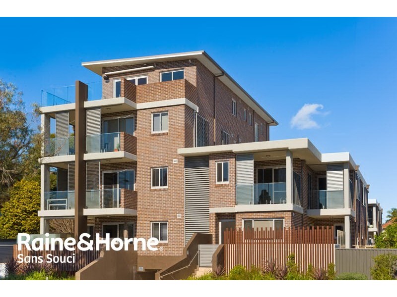 B4/145-147 Russell Avenue, Dolls Point NSW 2219