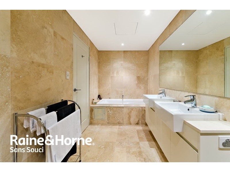 B4/145-147 Russell Avenue, Dolls Point NSW 2219