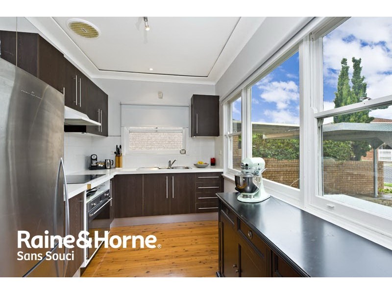 15 Dickin Avenue, Sandringham NSW 2219