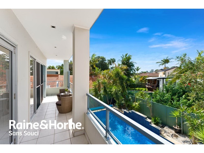 8 Peel Place, Sylvania Waters NSW 2224