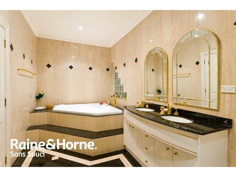 14 Bath Street, Monterey NSW 2217