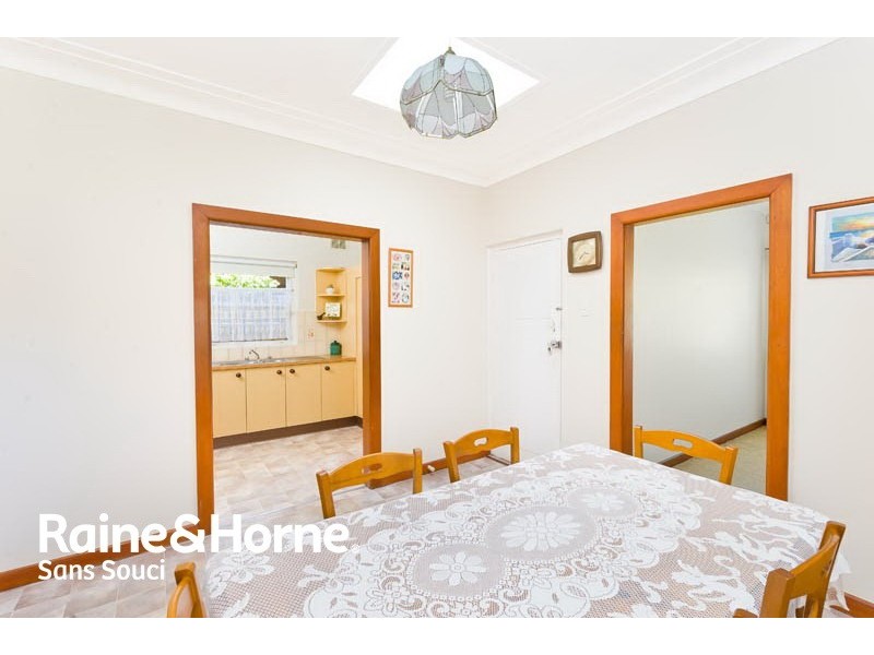 22 Roslyn Avenue, Brighton-le-sands NSW 2216