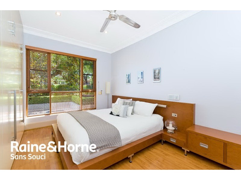 10 Plimsoll Street, Sans Souci NSW 2219