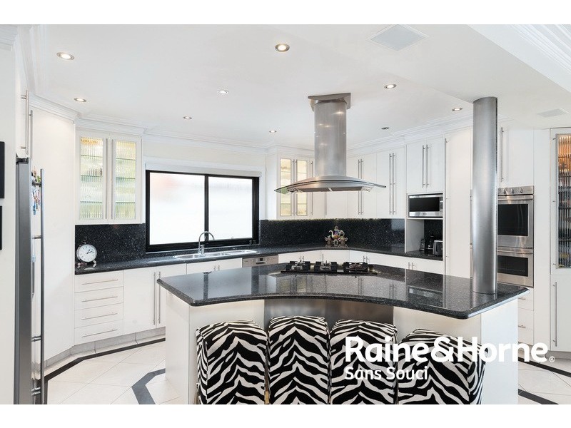 4 Henson Street, Brighton-le-sands NSW 2216