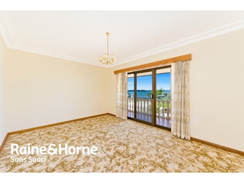 2 Ellis Street, Sylvania NSW 2224