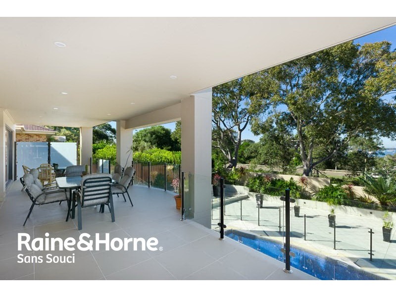 30 Old Taren Point Road, Taren Point NSW 2229