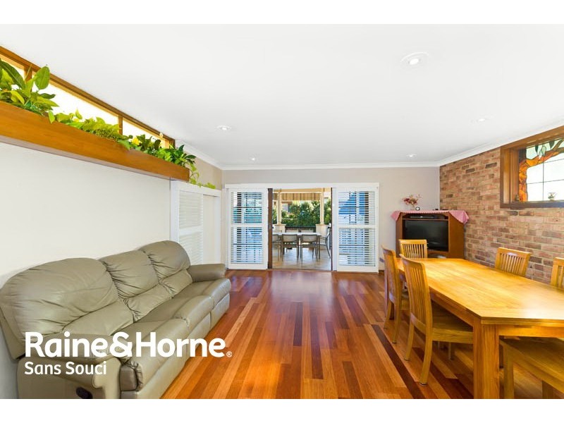 19 Bunyala Street, Carss Park NSW 2221