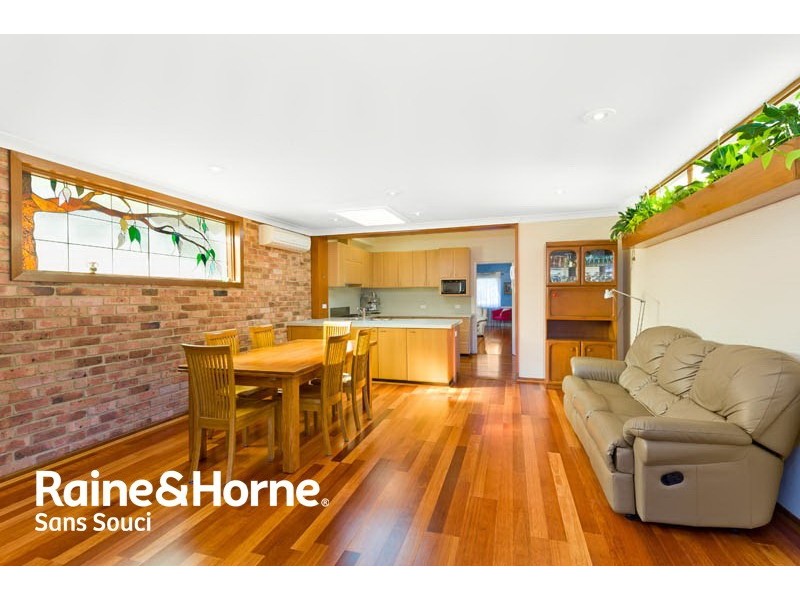 19 Bunyala Street, Carss Park NSW 2221