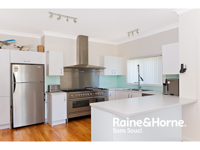 25 Bonanza Parade, Sans Souci NSW 2219