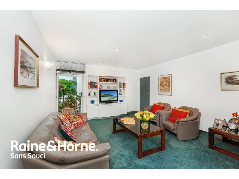 8 Cassilis Street, Monterey NSW 2217