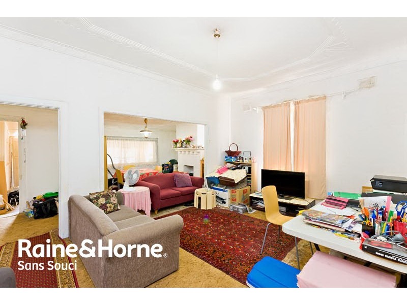 6 Robinson Street, Monterey NSW 2217