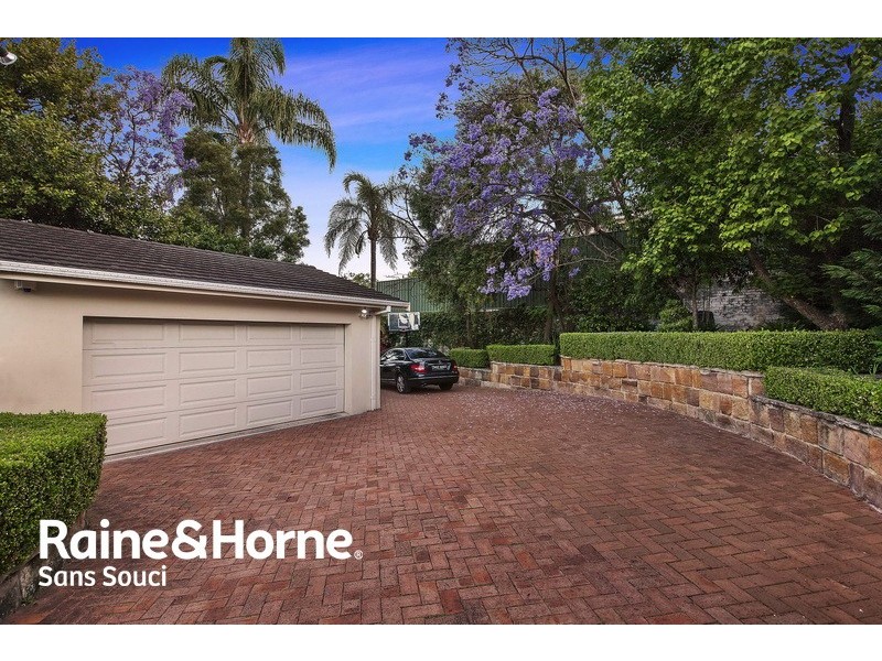 14 Gnarbo Avenue, Carss Park NSW 2221