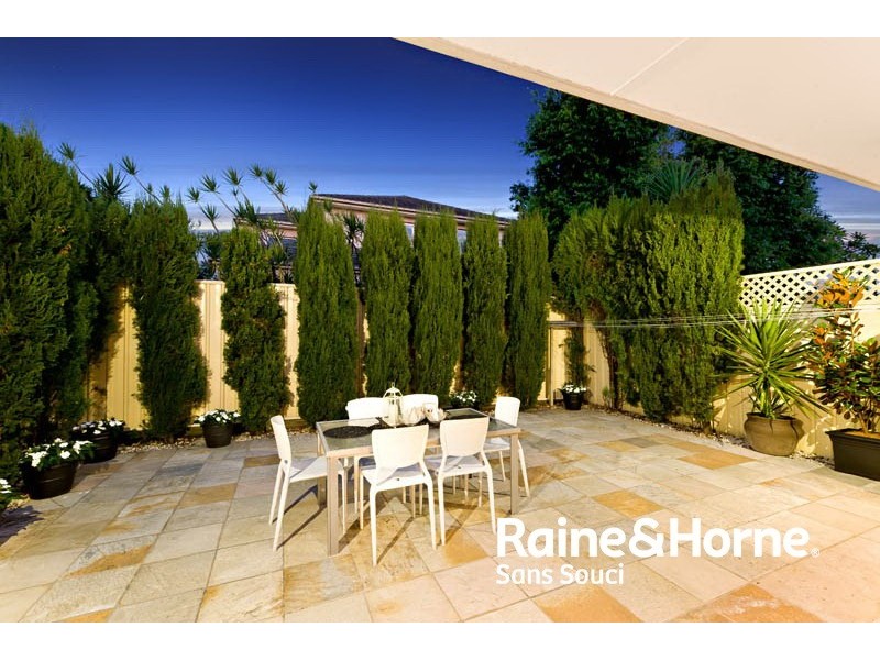 10 Chuter Avenue, Monterey NSW 2217