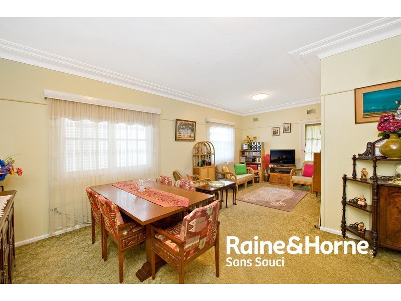 2 Johnston Avenue, Kogarah Bay NSW 2217