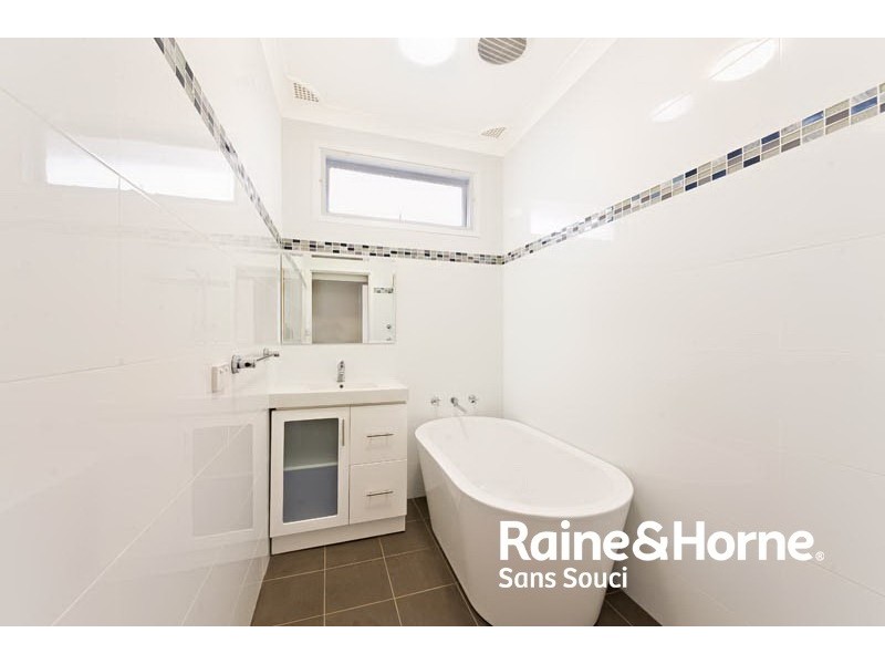 2/15 Robinson Street, Monterey NSW 2217