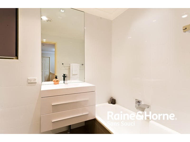 10 Chuter Avenue, Monterey NSW 2217