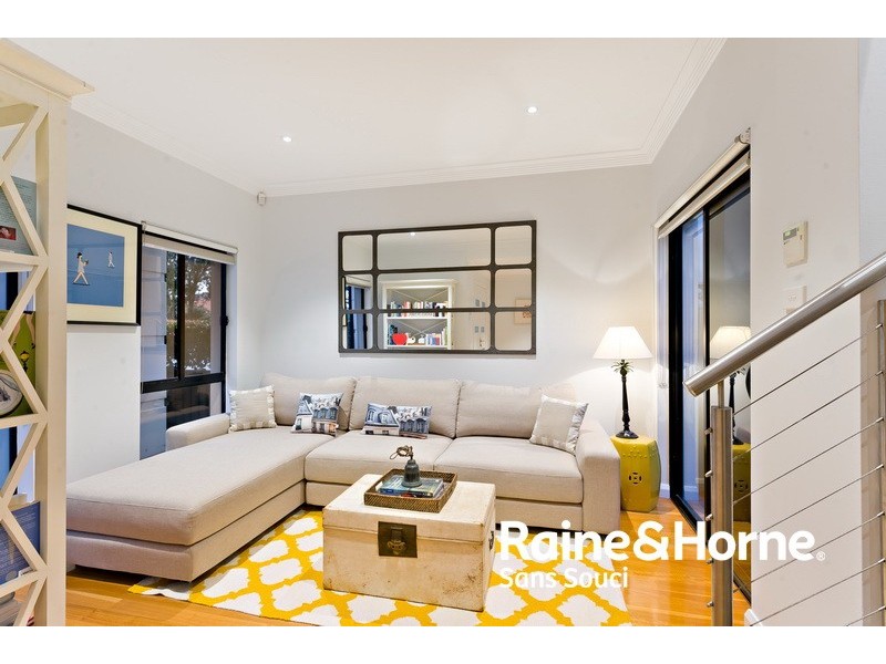 10 McRae Road, Sans Souci NSW 2219