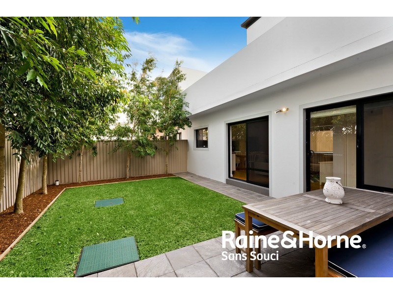 10 McRae Road, Sans Souci NSW 2219