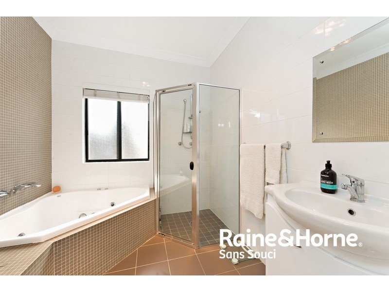 10 McRae Road, Sans Souci NSW 2219