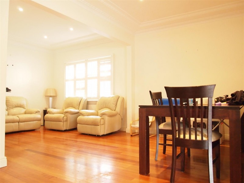 5 Girroma Street, Carss Park NSW 2221