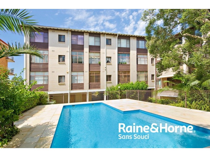 1/54 Solander Street, Monterey NSW 2217