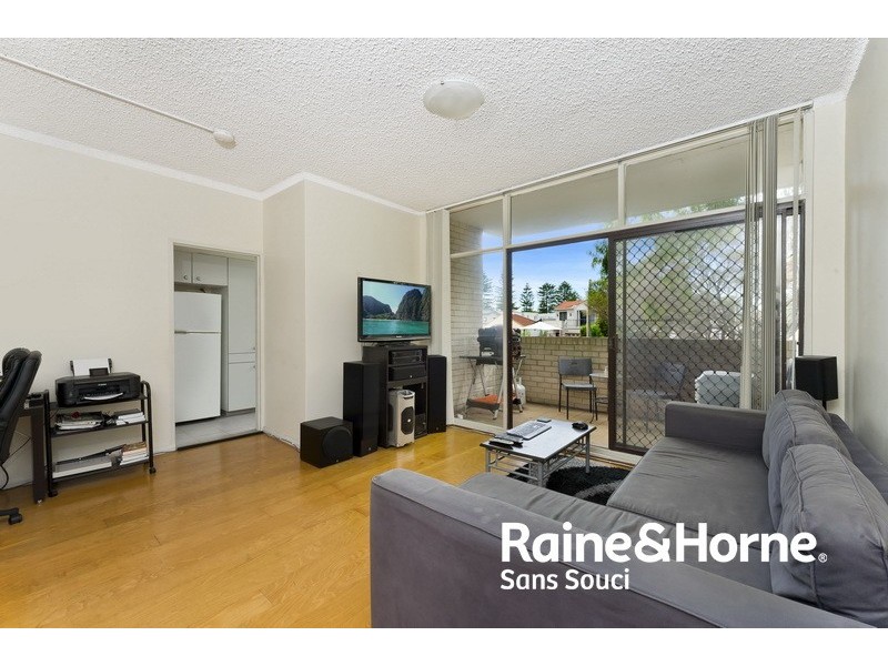 1/54 Solander Street, Monterey NSW 2217