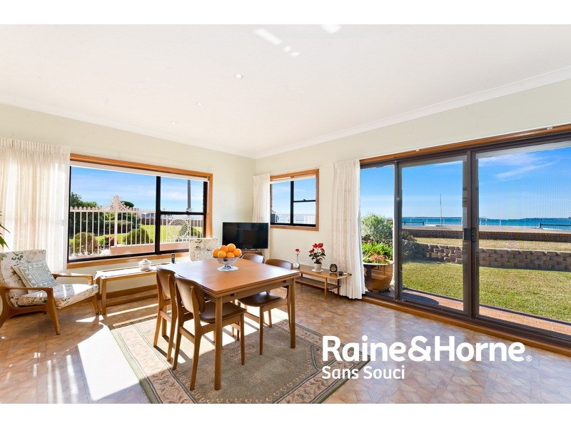 5 Carruthers Drive, Dolls Point NSW 2219