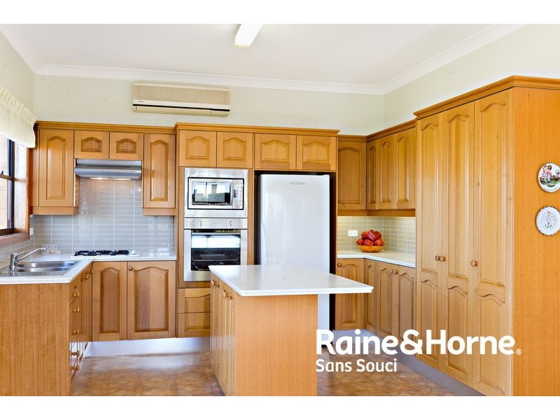 5 Carruthers Drive, Dolls Point NSW 2219