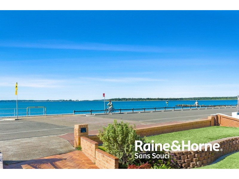 5 Carruthers Drive, Dolls Point NSW 2219