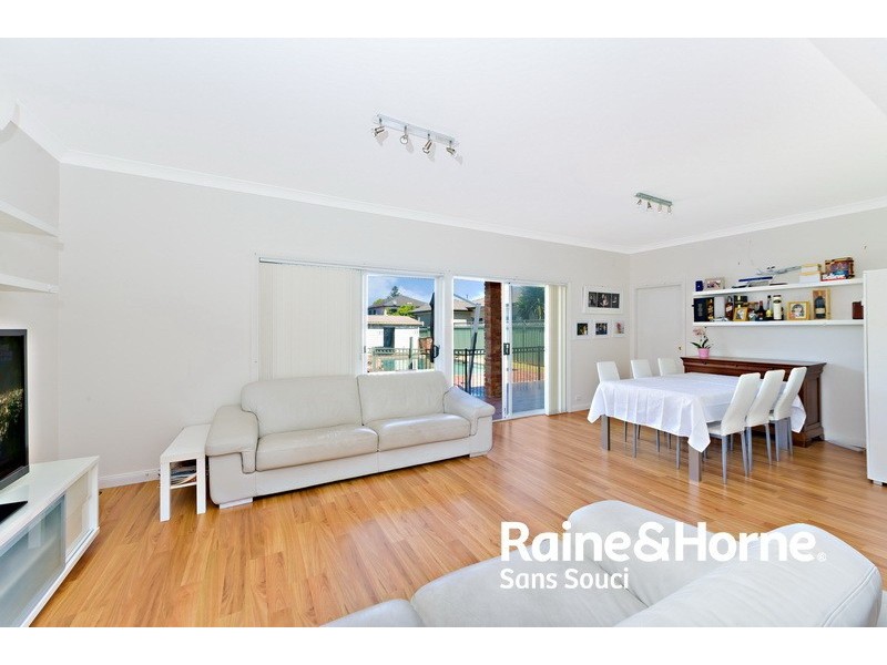 25 Bonanza Parade, Sans Souci NSW 2219