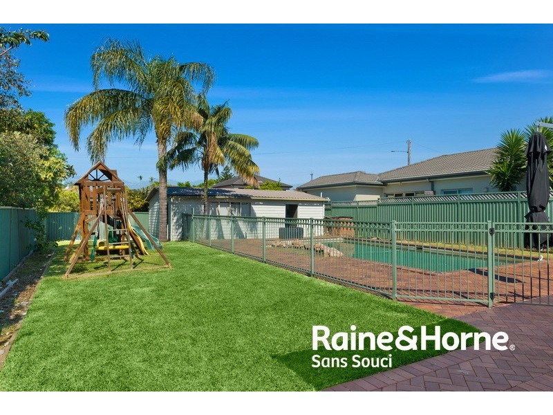 25 Bonanza Parade, Sans Souci NSW 2219