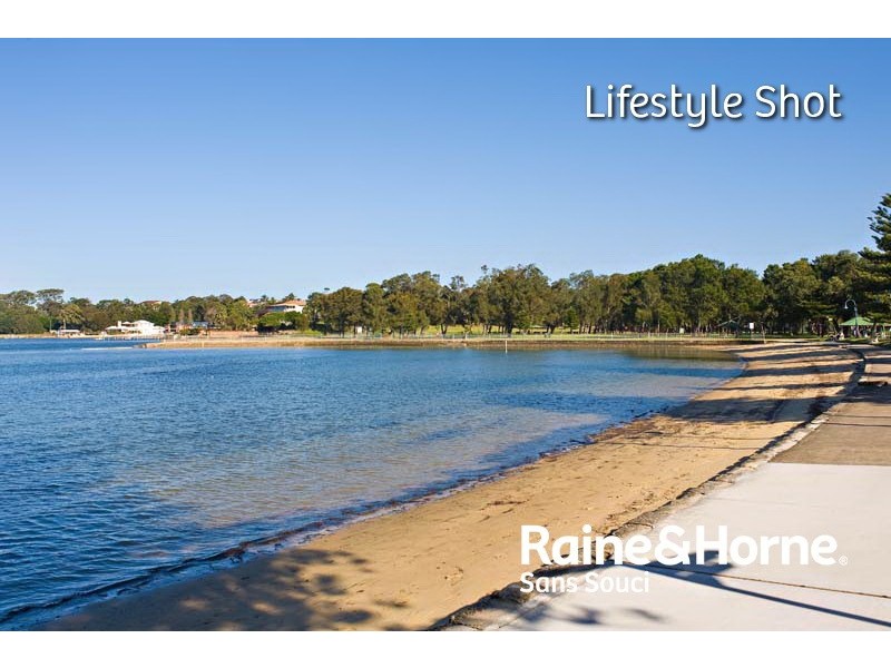 32 Carwar Avenue, Carss Park NSW 2221