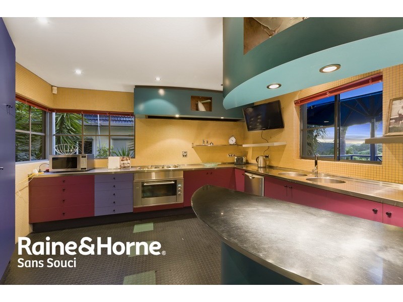 7 Shade Place, Lugarno NSW 2210