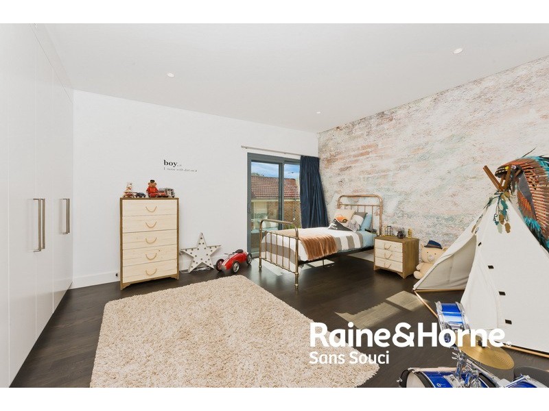 60 Tuffy Avenue, Sans Souci NSW 2219