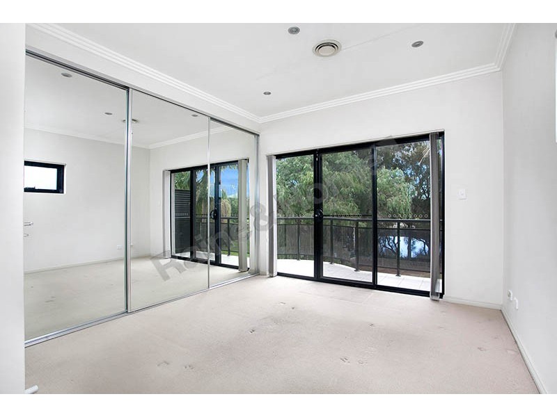 17 Lakeside Drive, Monterey NSW 2217