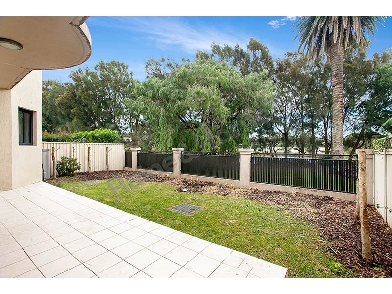 17 Lakeside Drive, Monterey NSW 2217