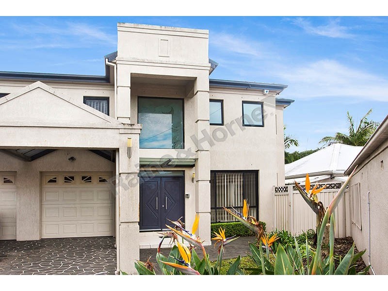 17 Lakeside Drive, Monterey NSW 2217