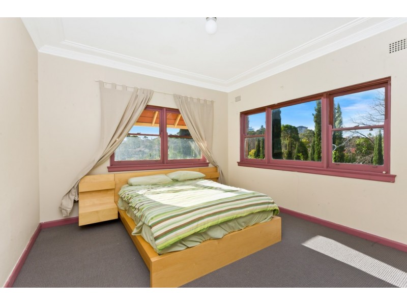 16 Braeside Avenue, Penshurst NSW 2222